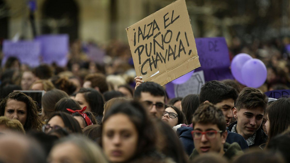 Diferentes movimientos manifestaron su malestar por la decisión de las autoridades.