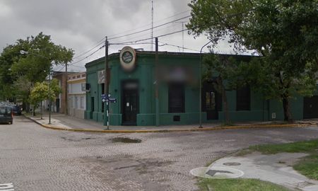 El bar se encuentra ubicado avenida Italia al 600 de Rafaela, ciudad distante 100 kilómetros al oeste de la ciudad de Santa Fe. El bar se encuentra ubicado avenida Italia al 600 de Rafaela, ciudad distante 100 kilómetros al oeste de la ciudad de Santa Fe.