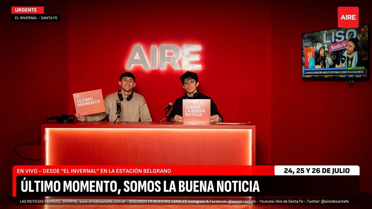 La gran comunidad de AIRE se sentó a la mesa de conductores y posó frente a las cámaras para vivir la experiencia del multimedios.