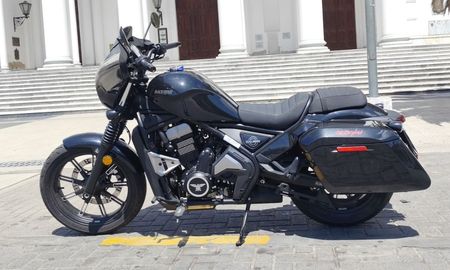 Ricardo Calanchini sufrió el robo de su motocicleta en Pasaje Suárez y Facundo Zuviría. Fue cuestión de segundos, relató el artista. Ricardo Calanchini sufrió el robo de su motocicleta en Pasaje Suárez y Facundo Zuviría. Fue cuestión de segundos, relató el artista.