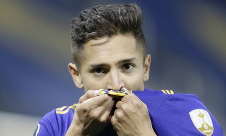 El xeneize se aseguró un puesto en los octavos de final de la Copa Libertadores. El xeneize se aseguró un puesto en los octavos de final de la Copa Libertadores.