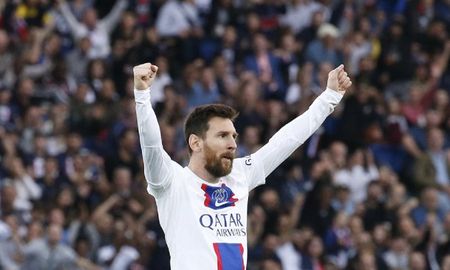Lionel Messi marcó un gol en el ajustado triunfo de Paris Saint-Germain ante Troyes, por la Ligue 1, y llegó a los 13 goles anotados en la temporada. Lionel Messi marcó un gol en el ajustado triunfo de Paris Saint-Germain ante Troyes, por la Ligue 1, y llegó a los 13 goles anotados en la temporada.