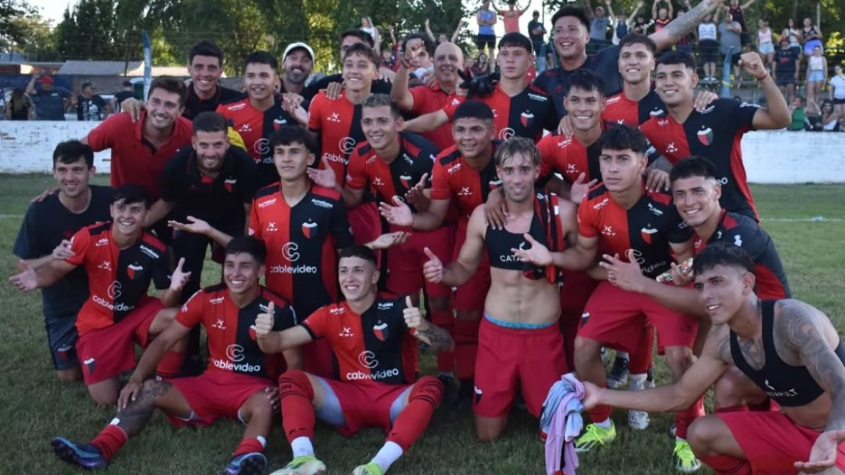 Colón venció 3-0 a La Salle en semifinales. Colón venció 3-0 a La Salle en semifinales.