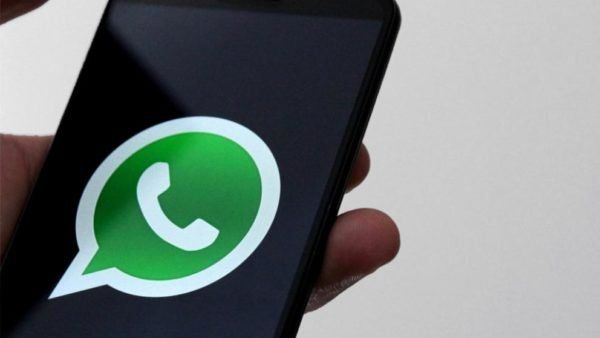 WhatsApp y el truco para hacer una llamada sin necesidad de tocar tu smartphone