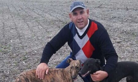 La Mole Moli con sus perros. La Mole Moli con sus perros.