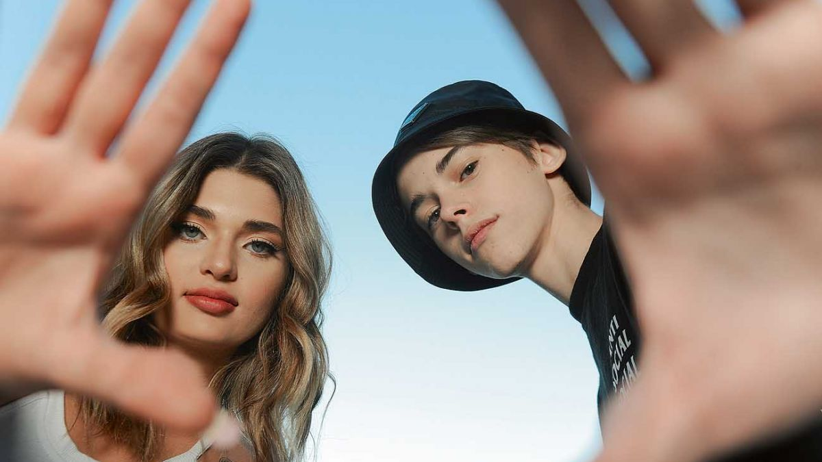 Marta y Felipe Fort sorprendieron a los fans de Ricardo en la red