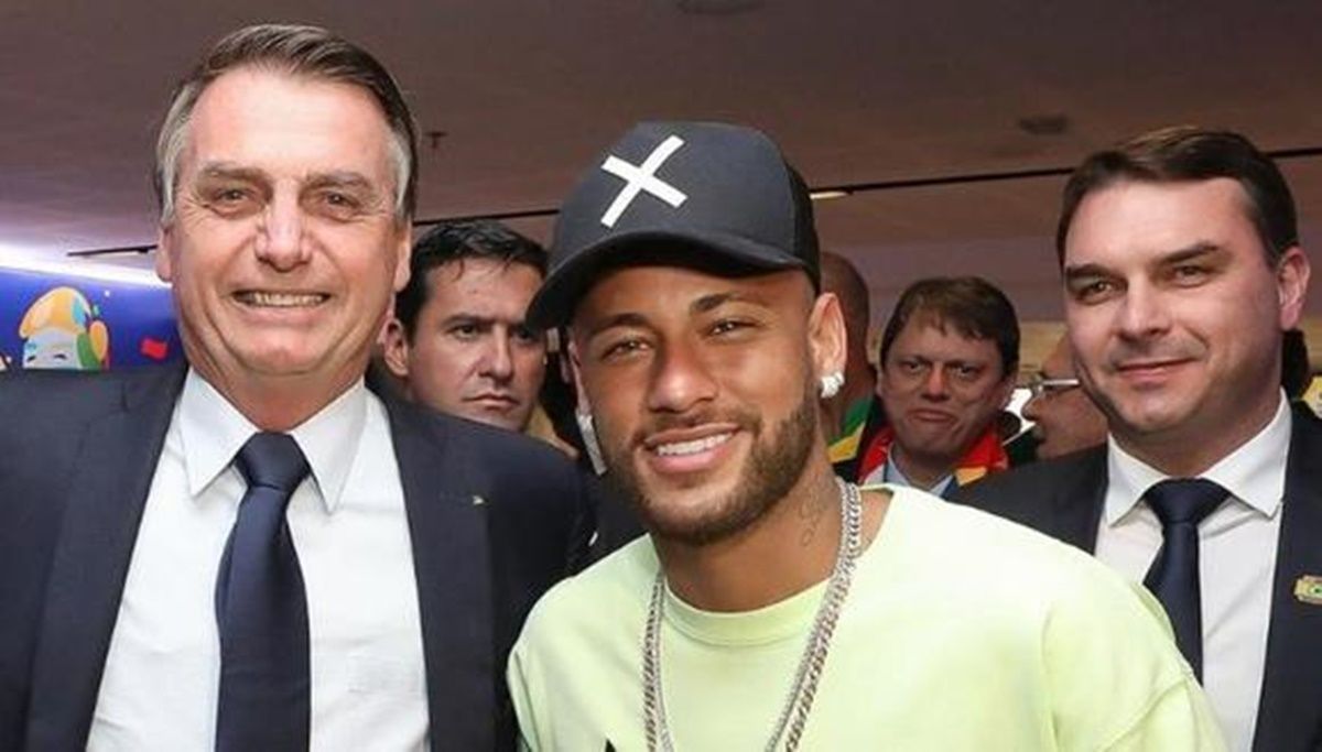 La transmisión online se transformó en uno de los íconos de la campaña digital de Jair Bolsonaro.