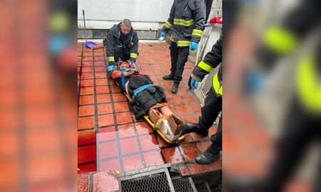 Las víctimas no corren riesgo de muerte, y la causa fue caratulada como “lesiones recíprocas”. Las víctimas no corren riesgo de muerte, y la causa fue caratulada como “lesiones recíprocas”.