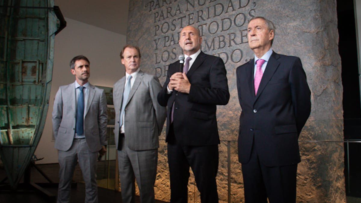 El secretario General del Consejo Federal de Inversiones, Ignacio Lamothe; Gustavo Bordet, gobernador de Entre Ríos; Omar Perotti, gobernador de Santa Fe; y Juan Schiaretti, gobernador de Córdoba durante el encuentro que se realizó el 11 de abril pasado.