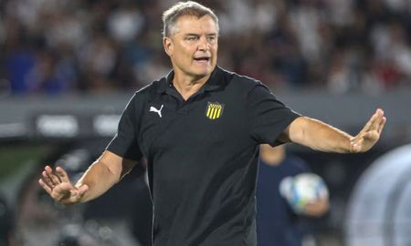 El experimentado entrenador que apuntó Boca para reemplazar a Miguel Ángel Russo El experimentado entrenador que apuntó Boca para reemplazar a Miguel Ángel Russo