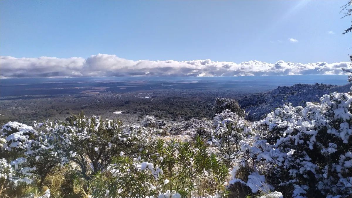 Las agencias de turismo alternativo de San Luis registran un aumento sostenido en las reservas de excursiones y trekkings hacia el Salto del Tabaquillo durante la temporada de julio. Las agencias de turismo alternativo de San Luis registran un aumento sostenido en las reservas de excursiones y trekkings hacia el Salto del Tabaquillo durante la temporada de julio.