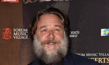 Russell Crowe interpretará a Zeus en Thor: Love and Thunder. Russell Crowe interpretará a Zeus en Thor: Love and Thunder.