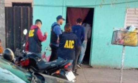 La Agencia de Investigación Criminal allanó allanando una vivienda de Barrio Barranquitas en Rafaela, por el homicidio de Fabiana Luna.