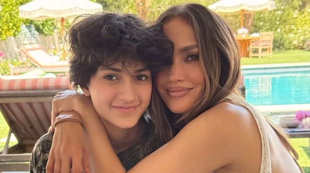La hija de Jennifer Lopez cambió de nombre y ahora se presenta como Oskar Muñiz.