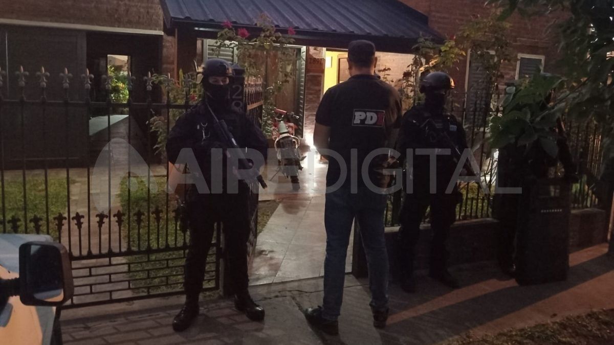 Dos domicilios de la ciudad de San Justo fueron allanados en la mañana de este martes Dos domicilios de la ciudad de San Justo fueron allanados en la mañana de este martes