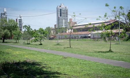 Juan Pablo Poletti habló en AIRE sobre la situación actual de las negociaciones con Nación por los terrenos de la Estación Belgrano. Juan Pablo Poletti habló en AIRE sobre la situación actual de las negociaciones con Nación por los terrenos de la Estación Belgrano.