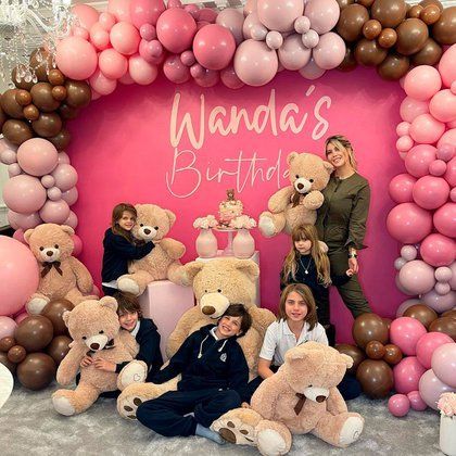 El lujoso cumpleaños de Wanda Nara organizado por su familia. 