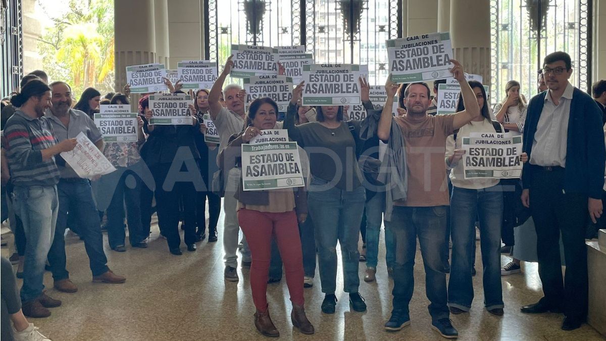 Omar Perotti firmó los decretos de pase a planta de 243 trabajadores que ATE venía reclamando