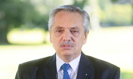 El presidente lamentó la decisión de Mauricio Macri, de endeudarnos como nos endeudó. El presidente lamentó la decisión de Mauricio Macri, de endeudarnos como nos endeudó.
