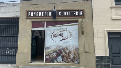 Robaron en una panadería a la vuelta de los Tribunales de Santa Fe :