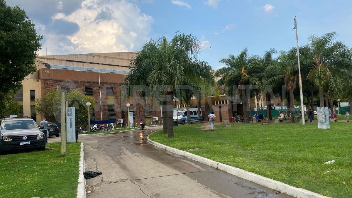 Dieron de alta al niño de tres años que había sufrido una convulsión y debió ser trasladado de urgencia por la policía al Hospital de Niños.