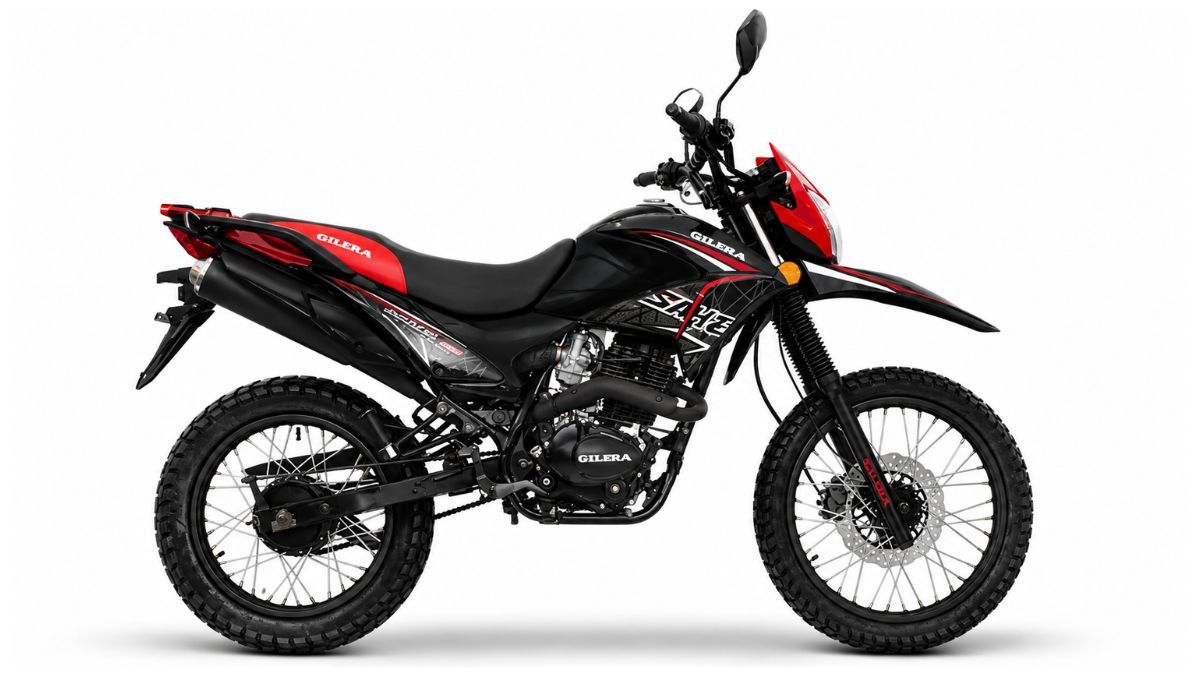 La Gilera Sahel 150 combina características urbanas con aptitudes para caminos rurales. La Gilera Sahel 150 combina características urbanas con aptitudes para caminos rurales.
