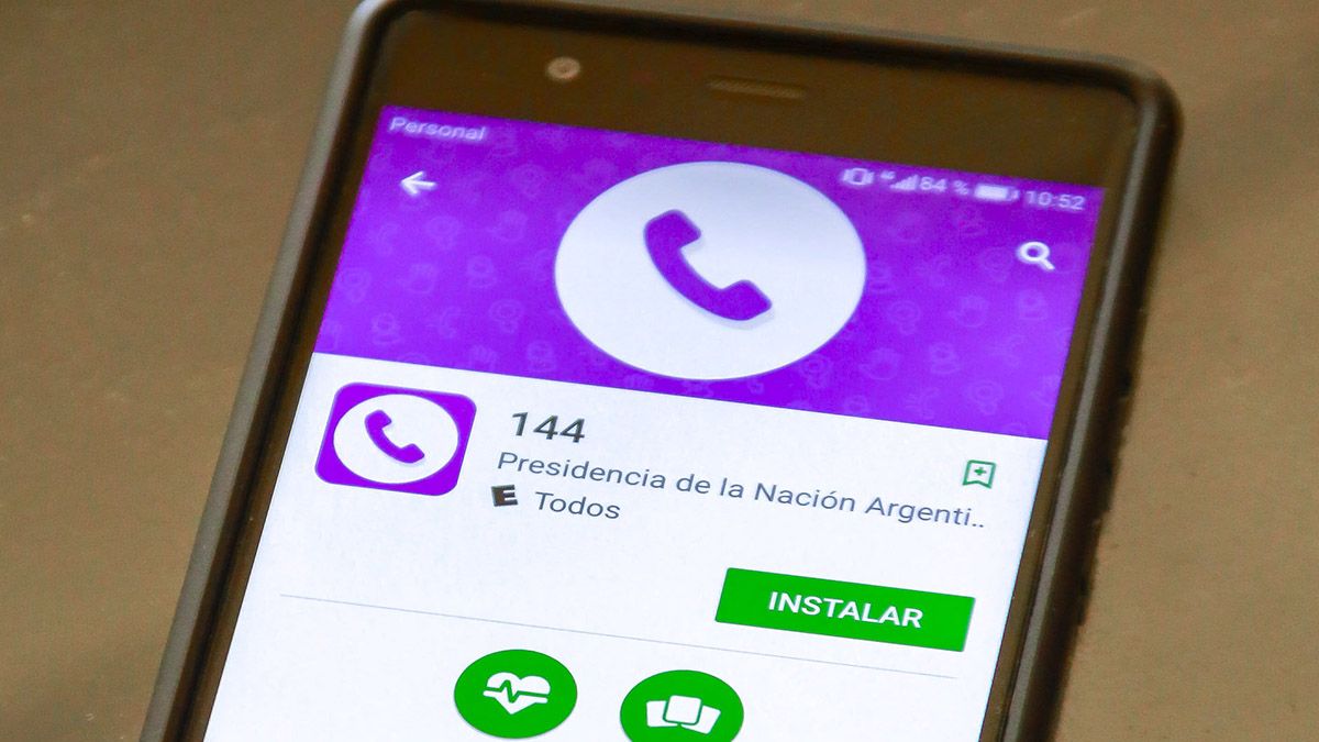 A través de la app 144 pueden hacerse denuncias o pedir auxilio en caso de violencia de género. Es gratuita y está disponible para celulares Android y también IOS.&nbsp;