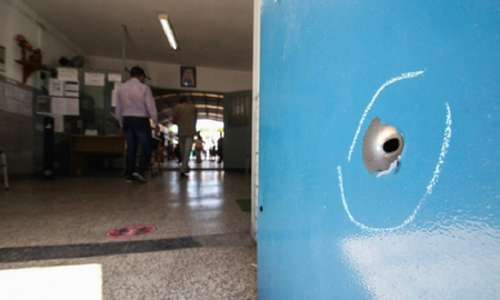 Balearon una escuela de Rosario antes que se habilitara para la votación Balearon una escuela de Rosario antes que se habilitara para la votación