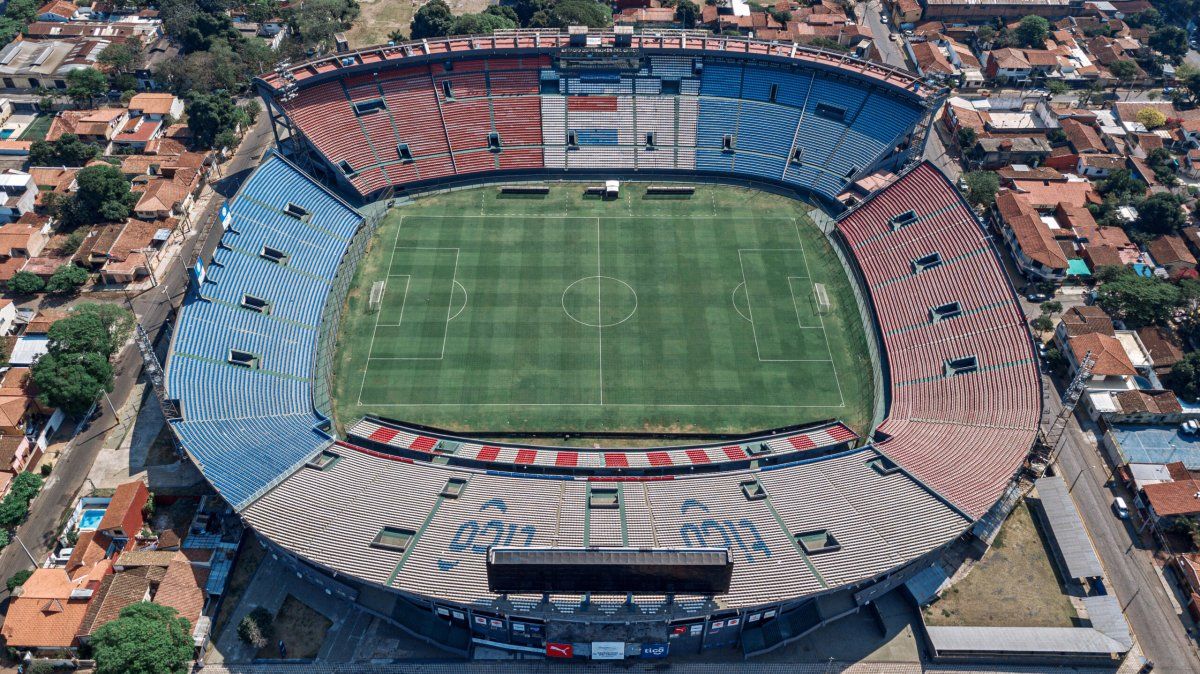El Club Atlético Colón enfrentará a Olimpia en el Estadio Defensores del Chaco.