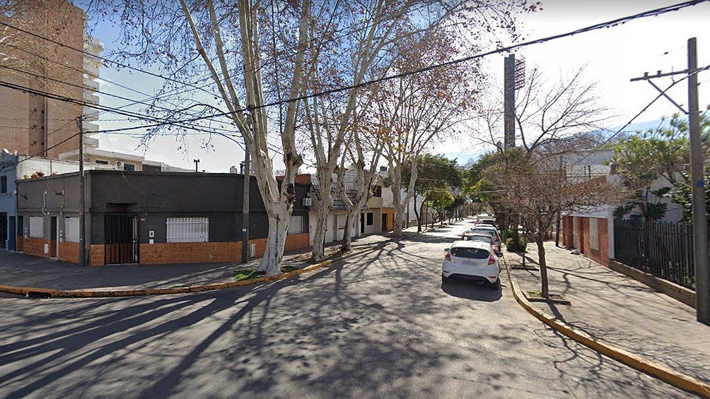 La fiesta clandestina se realizó en el parque de una vivienda ubicada en José Ingenieros al 800, zona oeste de Rosario.