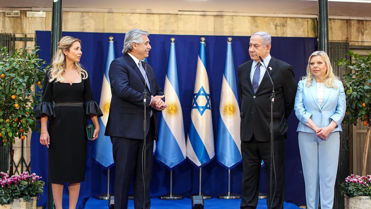 Fernández y Netanyahu hicieron una breve declaración ante la prensa