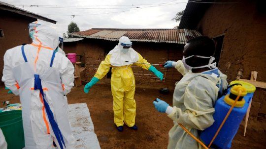 La Organización Mundial de la Salud (OMS) encendió las alarmas globales este domingo al declarar el estado de emergencia de salud pública de importancia internacional. La Organización Mundial de la Salud (OMS) encendió las alarmas globales este domingo al declarar el estado de emergencia de salud pública de importancia internacional.