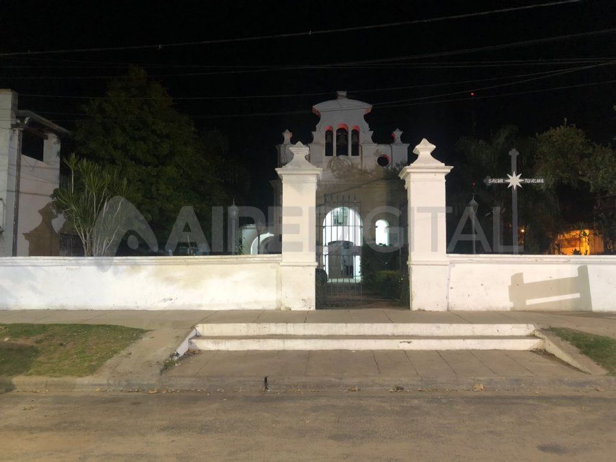 El párroco estimó que saldrá $100.000 reponer los elementos que se llevaron. 