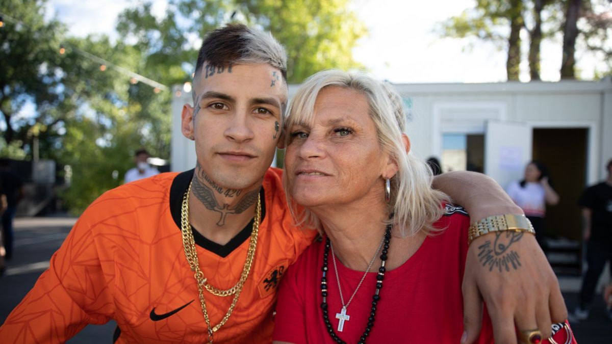 La madre de L-Gante reveló quién es el que está a cargo de todo el dinero de su hijo. La madre de L-Gante reveló quién es el que está a cargo de todo el dinero de su hijo.