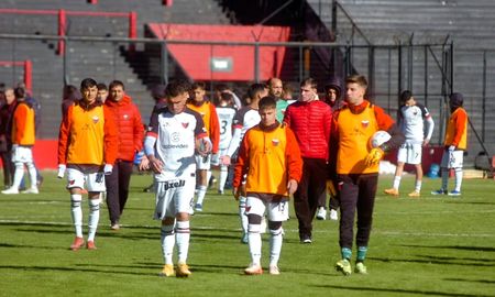 Con ausencias de referentes y presencia de varios juveniles, Colón dio a conocer la lista de convocados de Martín Minella.