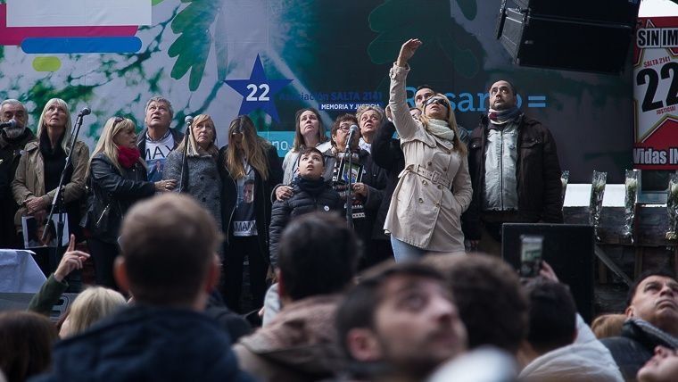 Salta 2141: un familiar herido durante el acto de homenaje