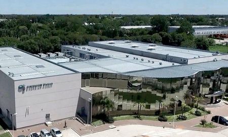 El laboratorio mAbxience, del grupo Insud, producirá la vacuna contra el coronavirus en el país. El laboratorio mAbxience, del grupo Insud, producirá la vacuna contra el coronavirus en el país.