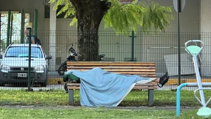 Crece la preocupación en barrio Candioti Sur por el aumento de personas en situación de calle