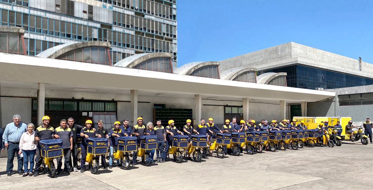 Foecyt Santa Fe recibió vehículos sustentables para la entrega de paquetería