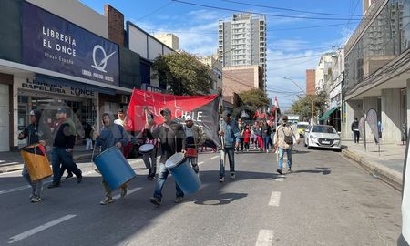 Una manifestación del MTL complica el tránsito en el centro de la ciudad. Una manifestación del MTL complica el tránsito en el centro de la ciudad.