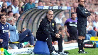 Leeds le ofrecerá a Marcelo Bielsa un jugoso contrato para que renueve con el club