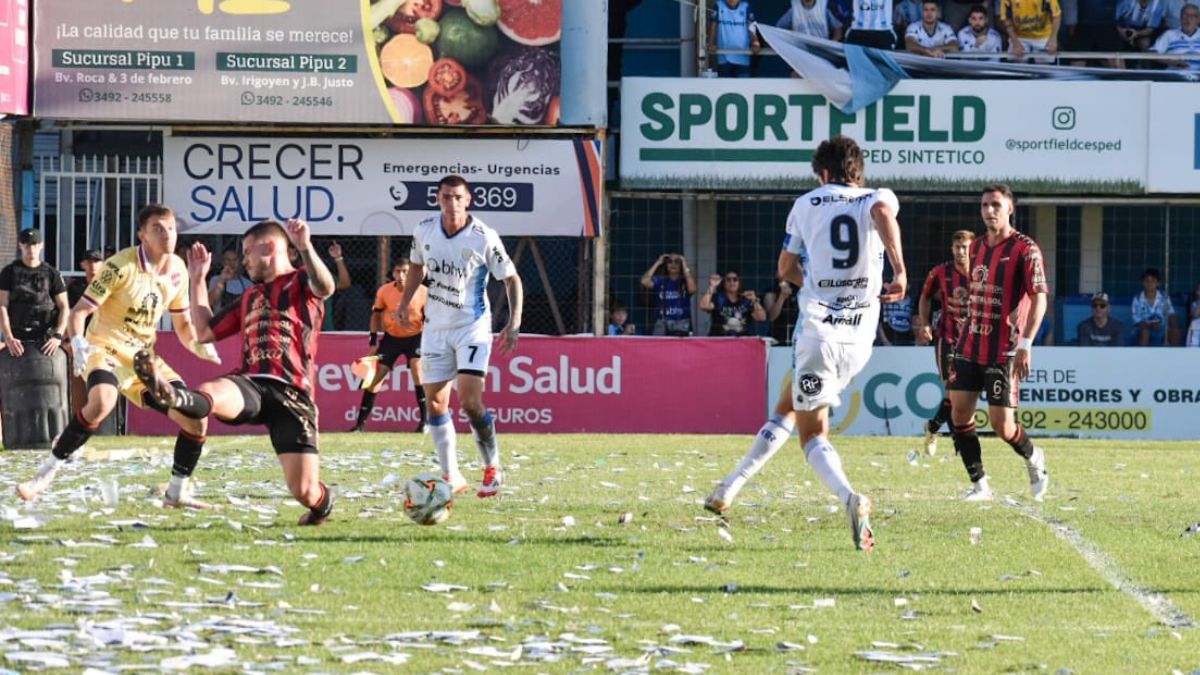 Atlético de Rafaela le ganó a Douglas Haig y jugará la final de la Reválida por el ascenso a la Primera Nacional