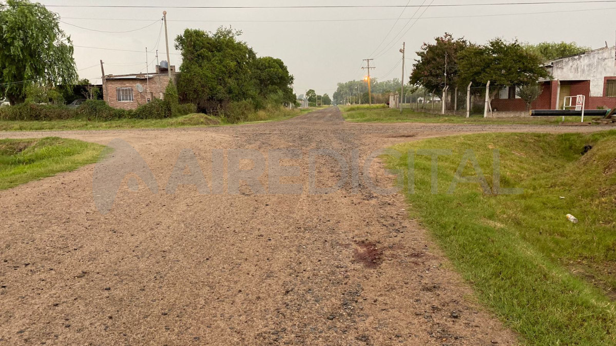 La zona donde fue atacada la víctima quedó con una mancha de sangre.&nbsp;