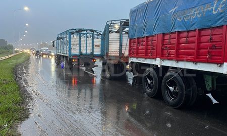 El administrador de Vialidad Provincial, Pablo Seghezzo, informó que durante el mes de agosto se realizará la licitación de los trabajos para sumar un tercer carril en la autopista Rosario - Santa Fe. El administrador de Vialidad Provincial, Pablo Seghezzo, informó que durante el mes de agosto se realizará la licitación de los trabajos para sumar un tercer carril en la autopista Rosario - Santa Fe.
