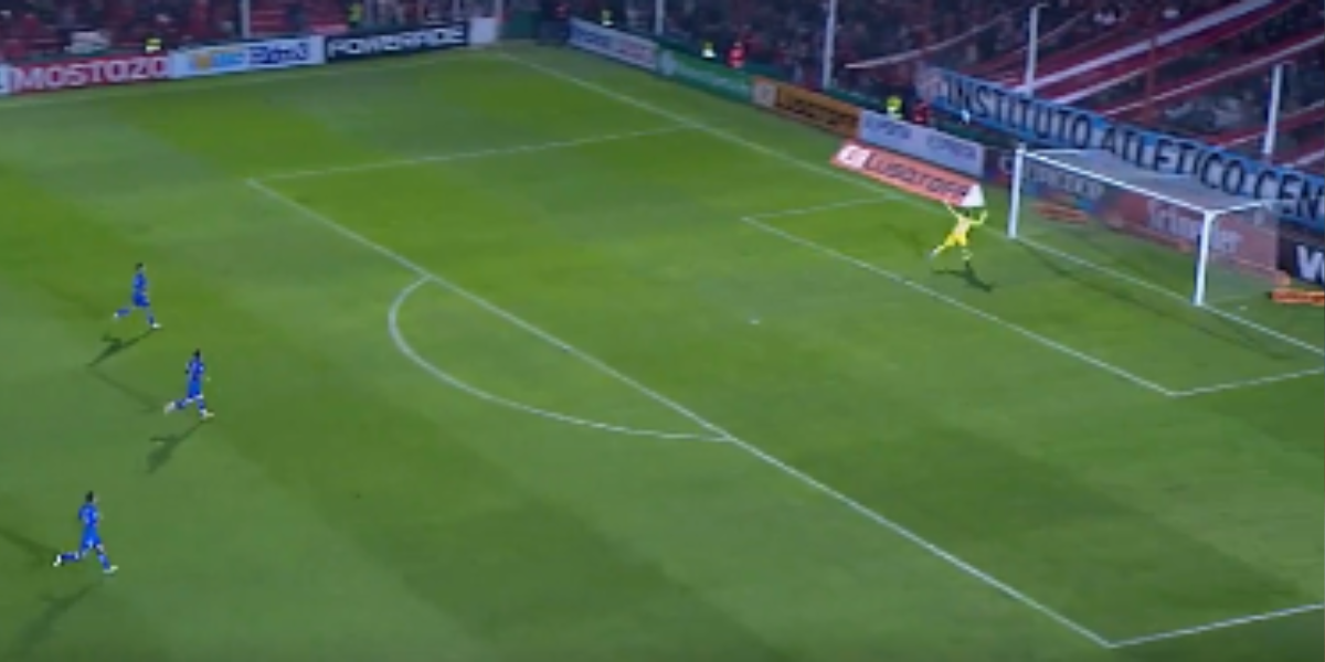 Así fue el tremendo gol que Instituto le marcó a Unión en Córdoba.