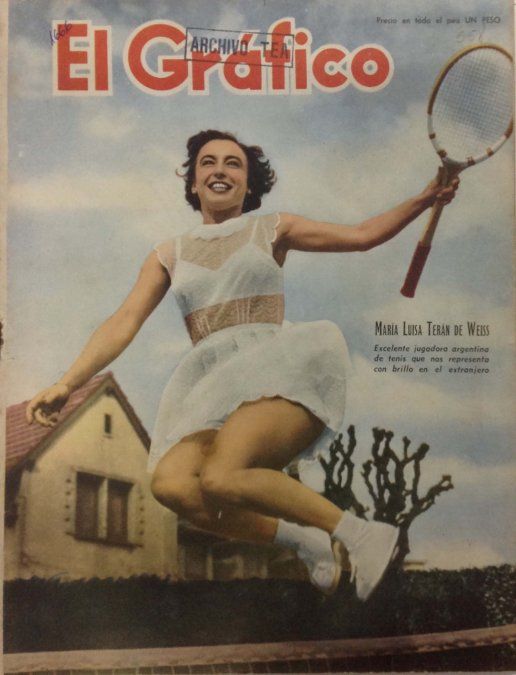 Mary fue tapa de la revista El Gráfico varias veces. En la edición del 13 de julio de 1951, realizó una producción con una creación del modisto inglés Ted Tingling, quien la contrató para que luciera sus modelos exclusivos, con polleras cortas, escotes pronunciados y transparencias, consideradas inauditas para la época, ya que en esos años las mujeres usaban una ropa que apenas les permitía mostrar las piernas y brazos, salvo las mallas de natación.