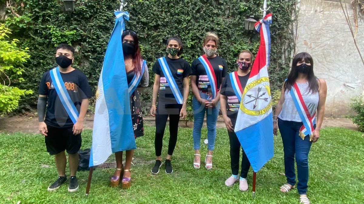 La primera promoción de estudiantes del bachillerato trans de la ciudad de Santa Fe. También hubo colación en Rosario y Reconquista.