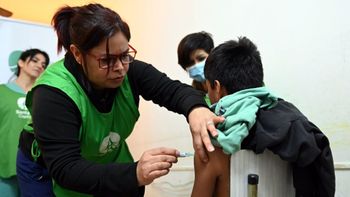 Continúa la campaña itinerante de vacunación para población de riesgo y adultos mayores