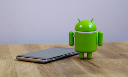 Encienden las alarmas en Android por una falla que permite el robo de fotos, videos y audios Encienden las alarmas en Android por una falla que permite el robo de fotos, videos y audios