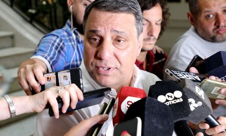 el gobierno no modificara el cronograma de pagos que se extiende hasta el 15 de enero el gobierno no modificara el cronograma de pagos que se extiende hasta el 15 de enero